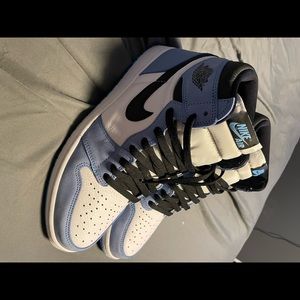 Jordan 1 university blue